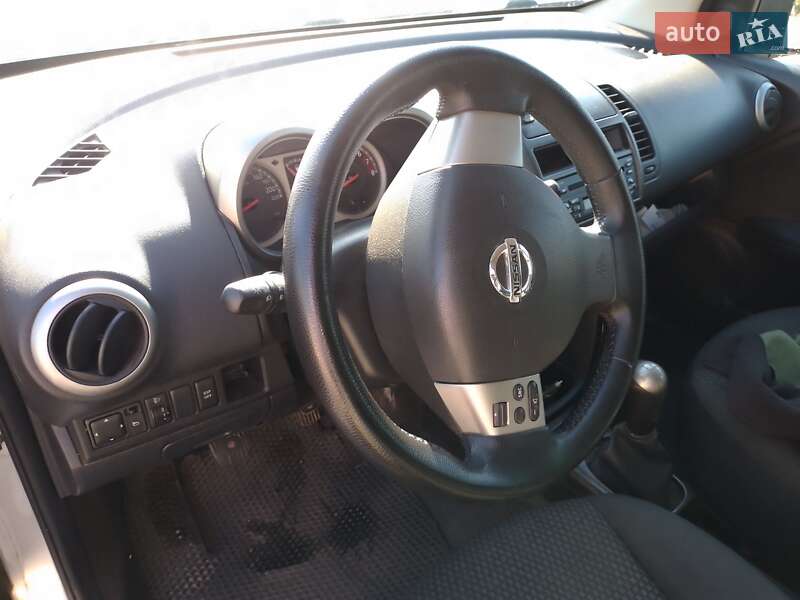 Хетчбек Nissan Note 2006 в Миргороді