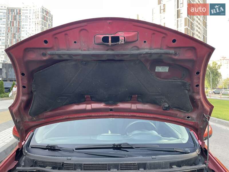 Хэтчбек Nissan Note 2008 в Киеве