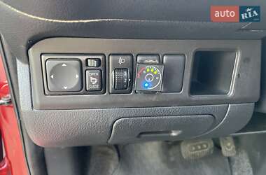 Хэтчбек Nissan Note 2008 в 