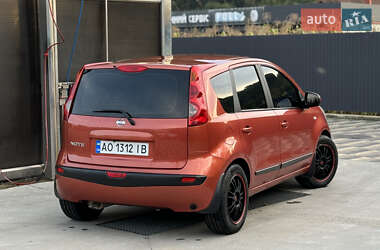 Хэтчбек Nissan Note 2007 в 