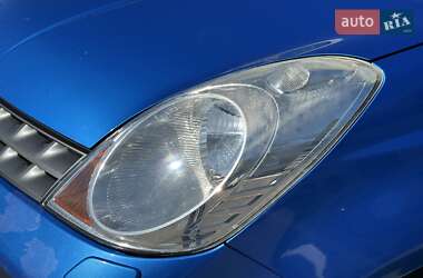 Хэтчбек Nissan Note 2006 в 