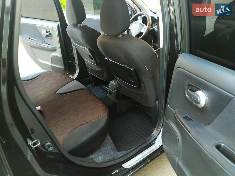 Хэтчбек Nissan Note 2009 в Виннице