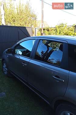 Хэтчбек Nissan Note 2008 в 