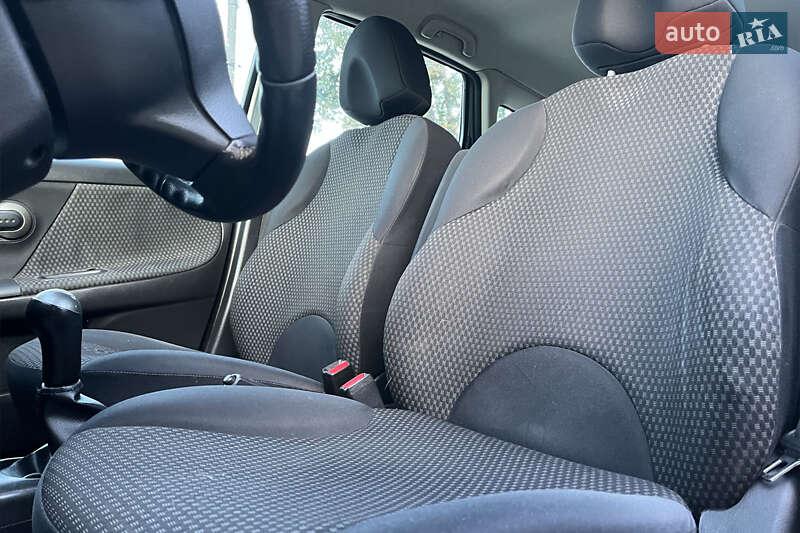 Хэтчбек Nissan Note 2008 в Коломые