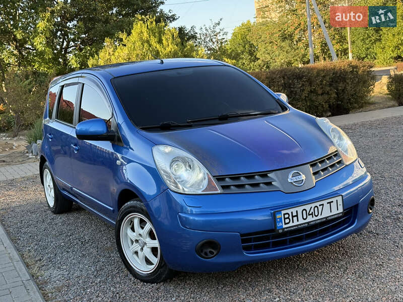 Хэтчбек Nissan Note 2006 в Белгороде-Днестровском