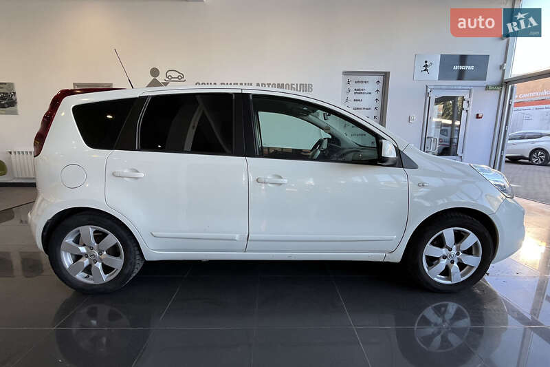 Хэтчбек Nissan Note 2010 в Шептицькому