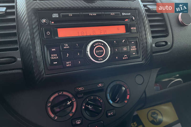 Хэтчбек Nissan Note 2010 в Шептицькому