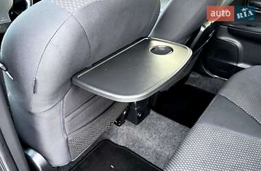 Хэтчбек Nissan Note 2008 в 