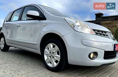 Хэтчбек Nissan Note 2008 в 