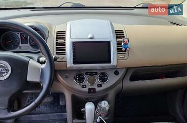 Хэтчбек Nissan Note 2006 в 