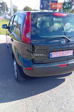 Хэтчбек Nissan Note 2007 в 