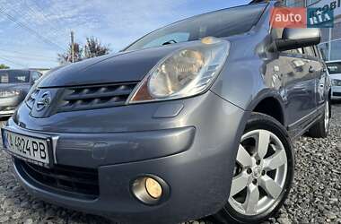 Хэтчбек Nissan Note 2008 в 