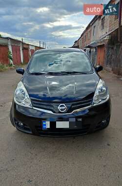 Хэтчбек Nissan Note 2012 в Ровно