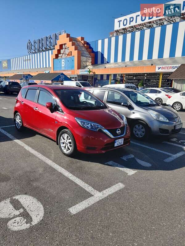 Хэтчбек Nissan Note 2018 в Киеве