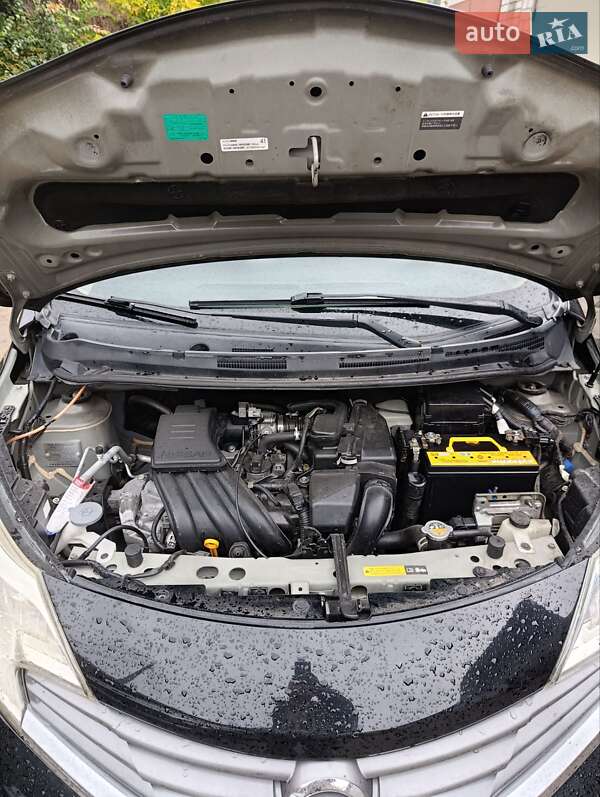 Хетчбек Nissan Note 2012 в Києві