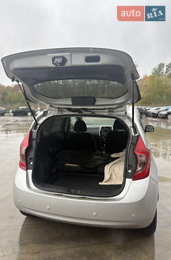 Хэтчбек Nissan Note 2013 в 