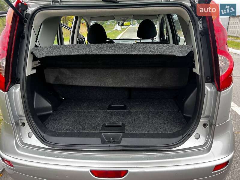 Хэтчбек Nissan Note 2010 в Кременчуге фото 37 Хэтчбек Nissan Note 2010 в Кременчуге