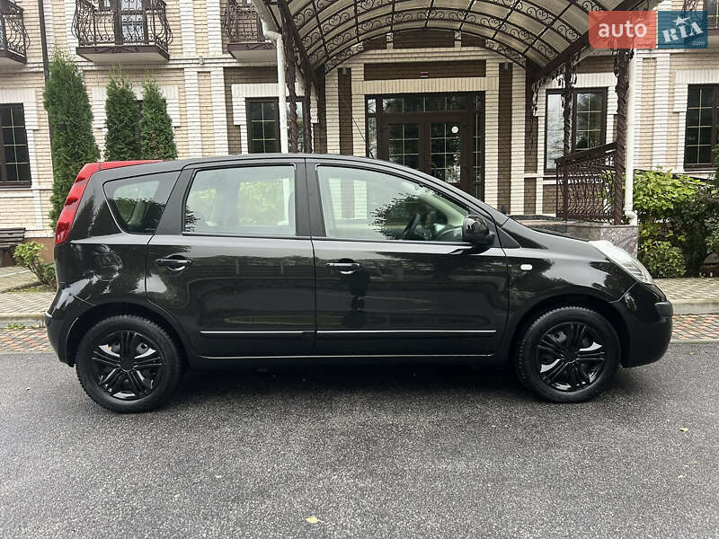 Хэтчбек Nissan Note 2007 в Виннице