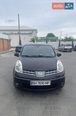 Хэтчбек Nissan Note 2007 в Измаиле