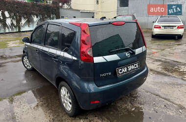 Хэтчбек Nissan Note 2012 в 