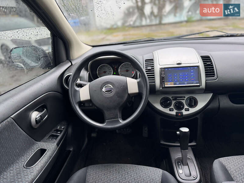 Хэтчбек Nissan Note 2012 в Одессе