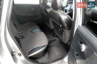 Хэтчбек Nissan Note 2006 в  фото 13 Хэтчбек Nissan Note 2006 в