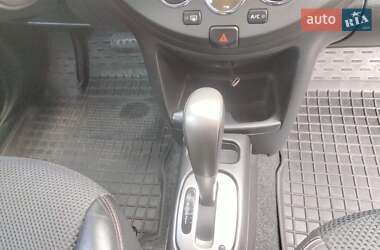 Хэтчбек Nissan Note 2006 в  фото 21 Хэтчбек Nissan Note 2006 в