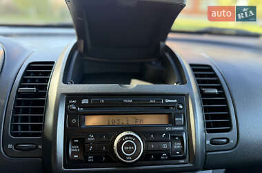 Хэтчбек Nissan Note 2008 в 