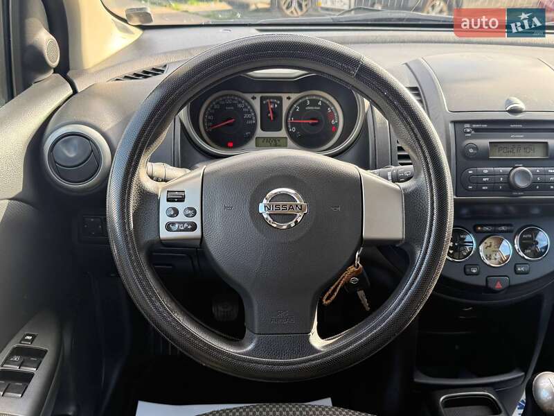 Хэтчбек Nissan Note 2006 в Киеве