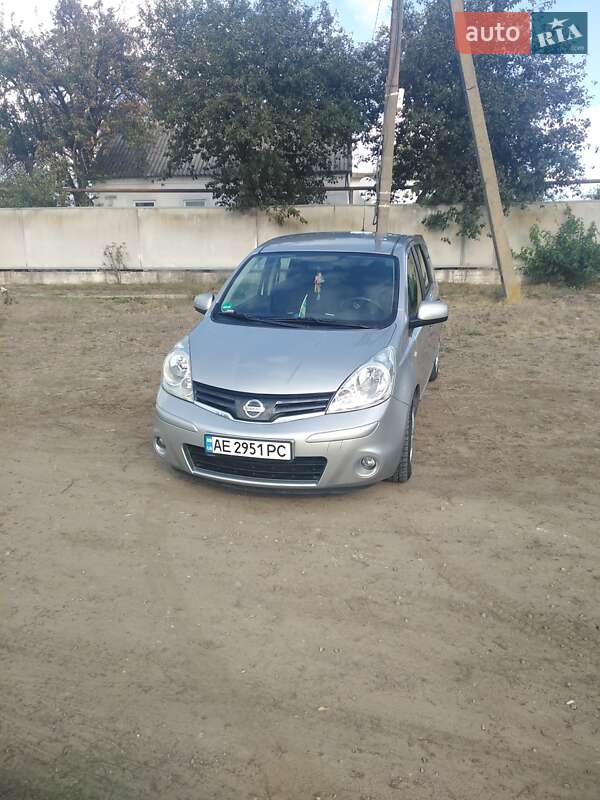 Хэтчбек Nissan Note 2009 в Днепре