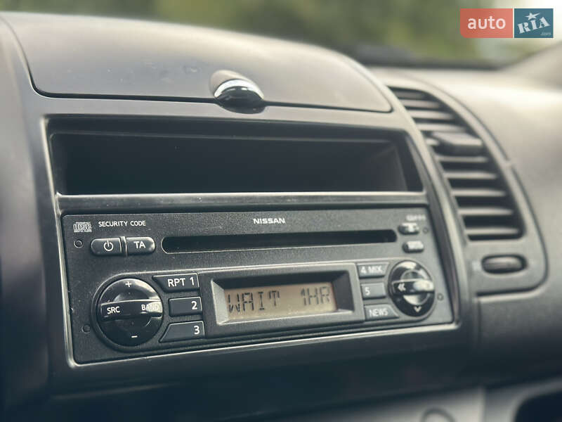 Хэтчбек Nissan Note 2009 в Дубно
