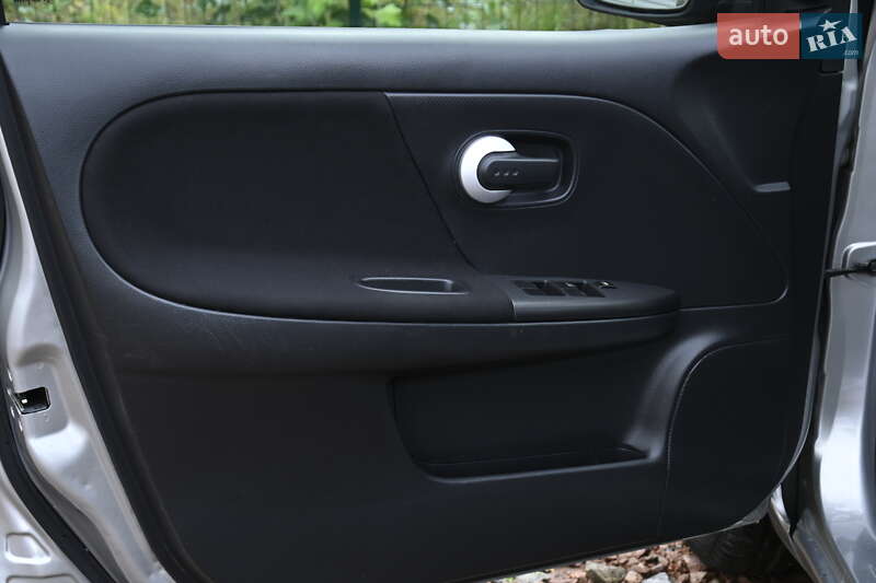 Хетчбек Nissan Note 2009 в Бердичеві