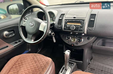 Хэтчбек Nissan Note 2007 в 