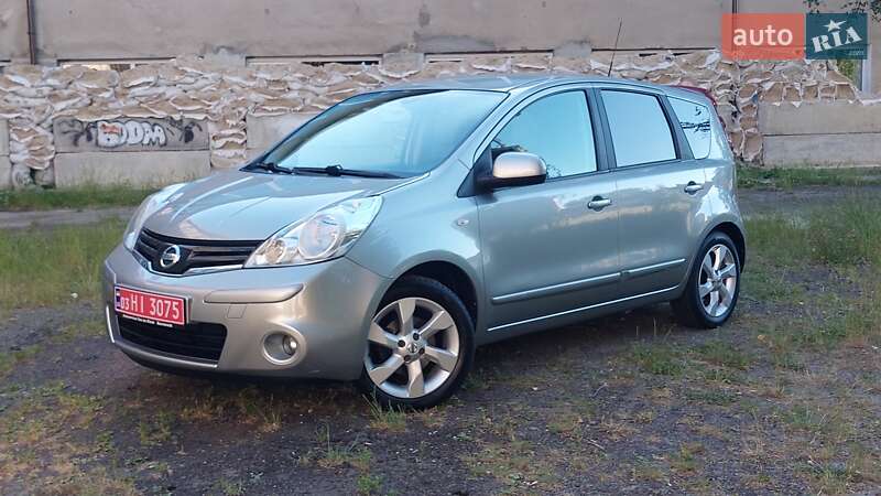 Хэтчбек Nissan Note 2010 в Луцке
