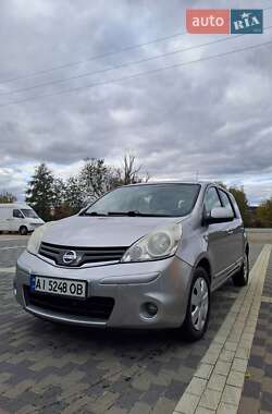 Хэтчбек Nissan Note 2009 в 