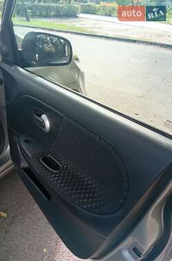Хэтчбек Nissan Note 2013 в 