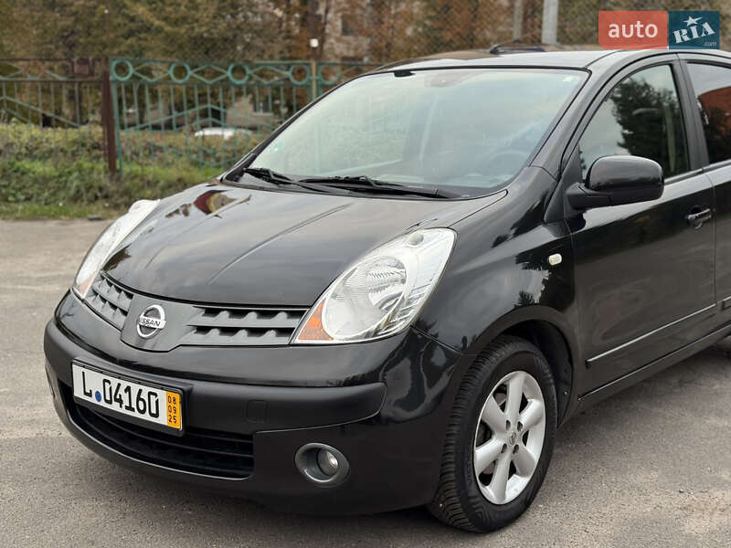 Хэтчбек Nissan Note 2006 в Хмельницком