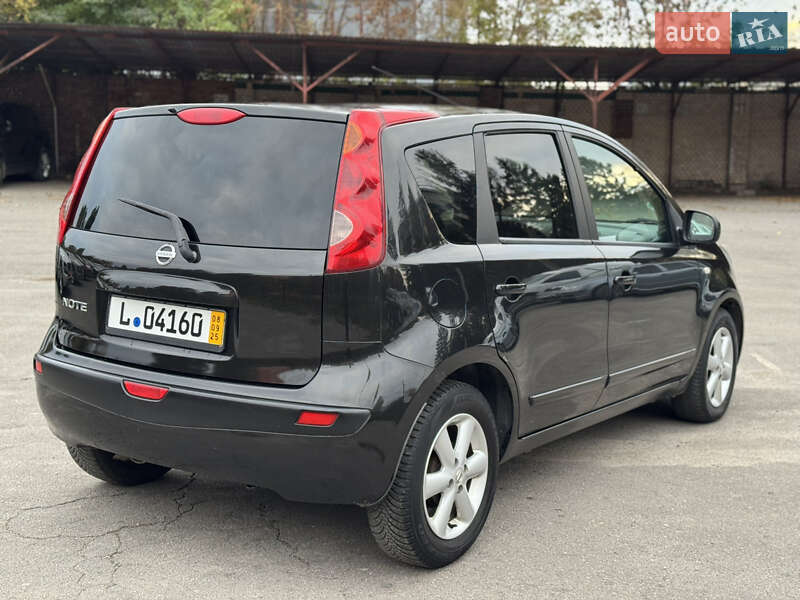 Хэтчбек Nissan Note 2006 в Хмельницком