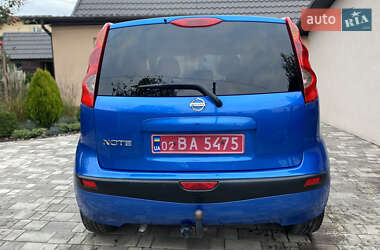 Хэтчбек Nissan Note 2007 в 