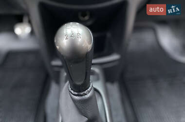 Хэтчбек Nissan Note 2007 в 