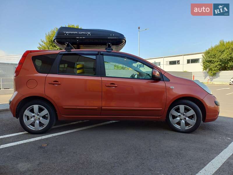 Хетчбек Nissan Note 2007 в Одесі