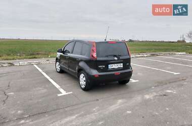 Хэтчбек Nissan Note 2009 в 