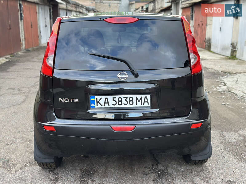 Хэтчбек Nissan Note 2006 в Киеве