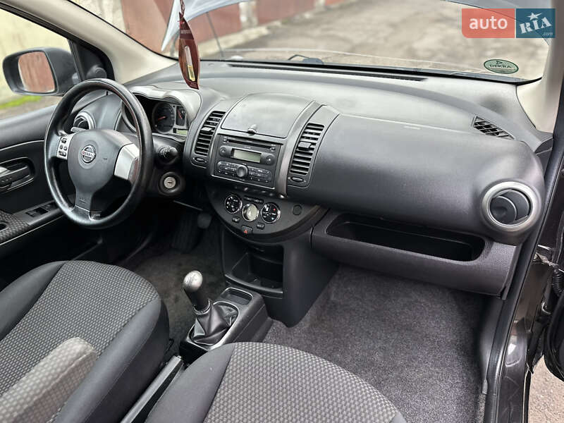 Хэтчбек Nissan Note 2006 в Киеве