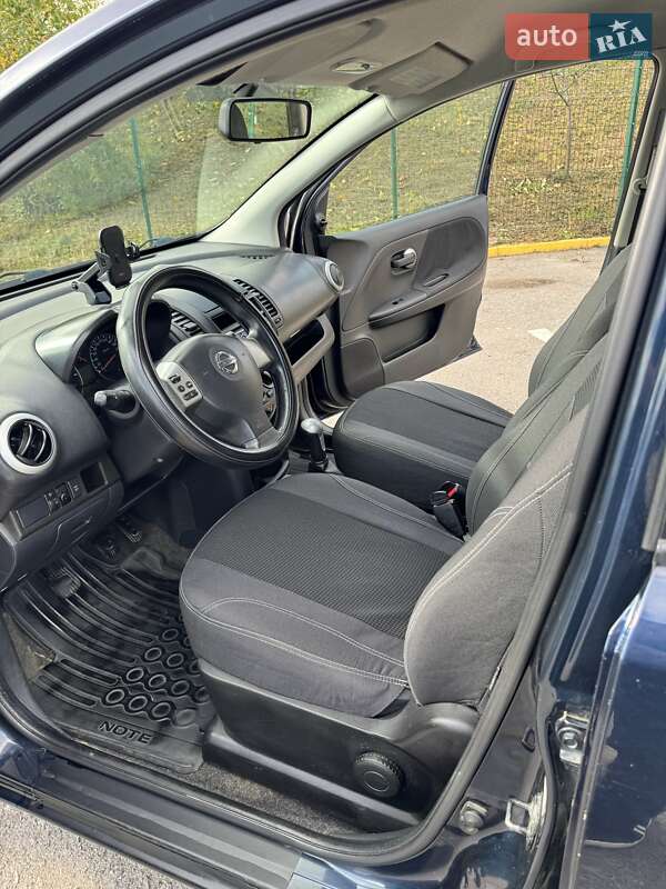 Хэтчбек Nissan Note 2011 в Ужгороде