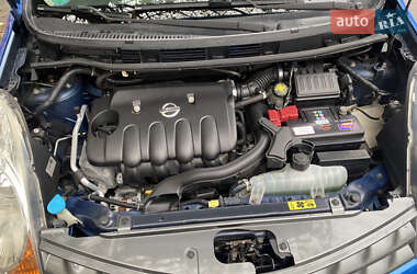 Хэтчбек Nissan Note 2007 в 