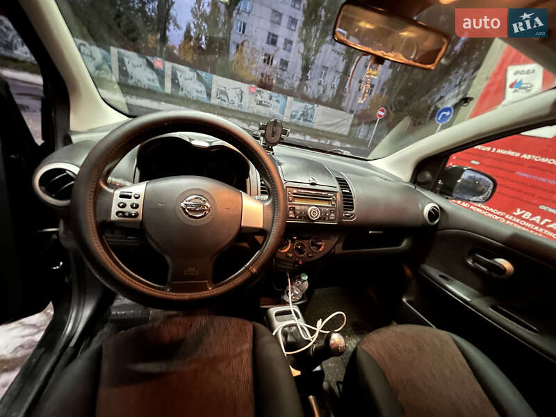 Хетчбек Nissan Note 2009 в Києві фото 11 Хетчбек Nissan Note 2009 в Києві