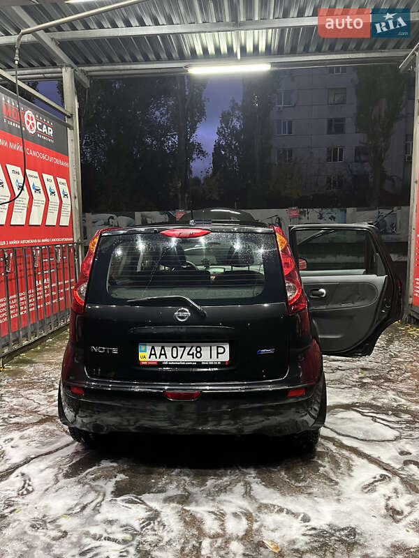 Хетчбек Nissan Note 2009 в Києві фото 6 Хетчбек Nissan Note 2009 в Києві