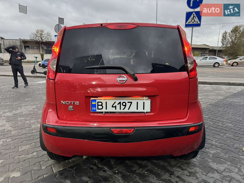 Хэтчбек Nissan Note 2007 в Киеве фото 5 Хэтчбек Nissan Note 2007 в Киеве
