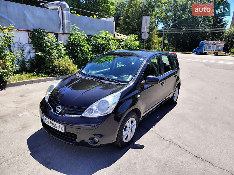 Хетчбек Nissan Note 2010 в Рівному фото 5 Хетчбек Nissan Note 2010 в Рівному